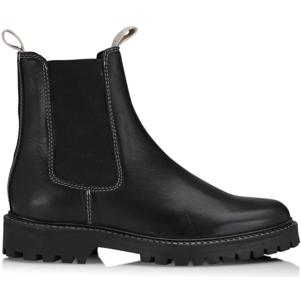 Shoe Biz Nilou Short Boot Black w. sand stitching