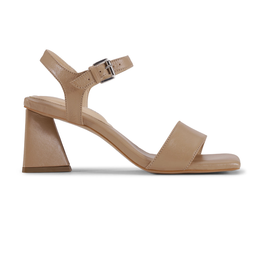 Shoe Biz Tampa Sandal Nude