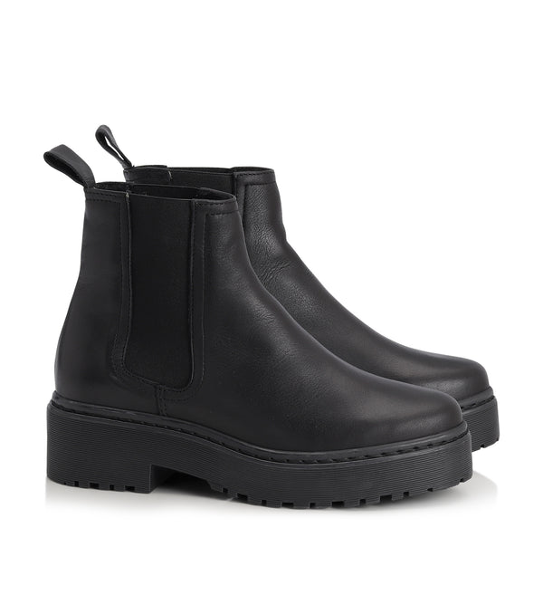 Shoe Biz Belize Short Boot Black