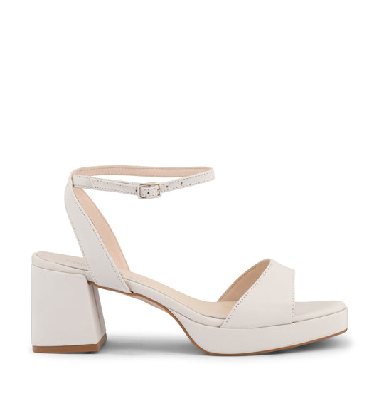 Shoe Biz Candy Sandal Cream