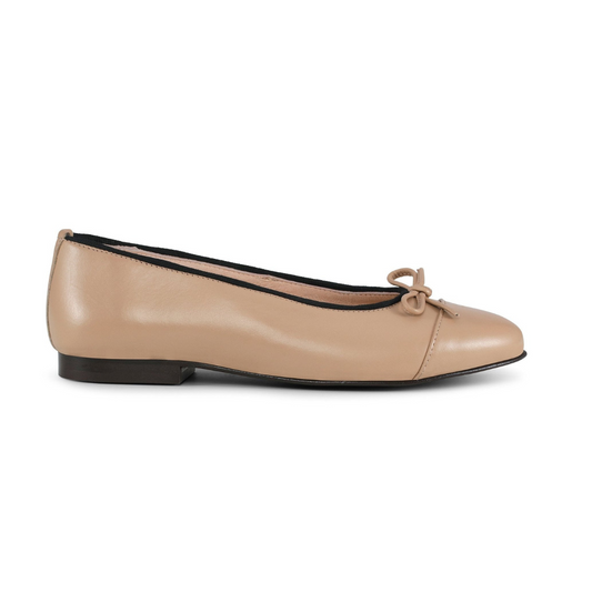 Stine - Camel / Black - Shoe Biz Copenhagen
