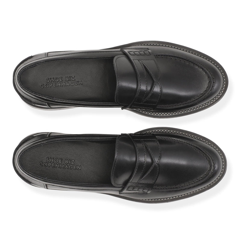 Shoe Biz Scully Loafer Black