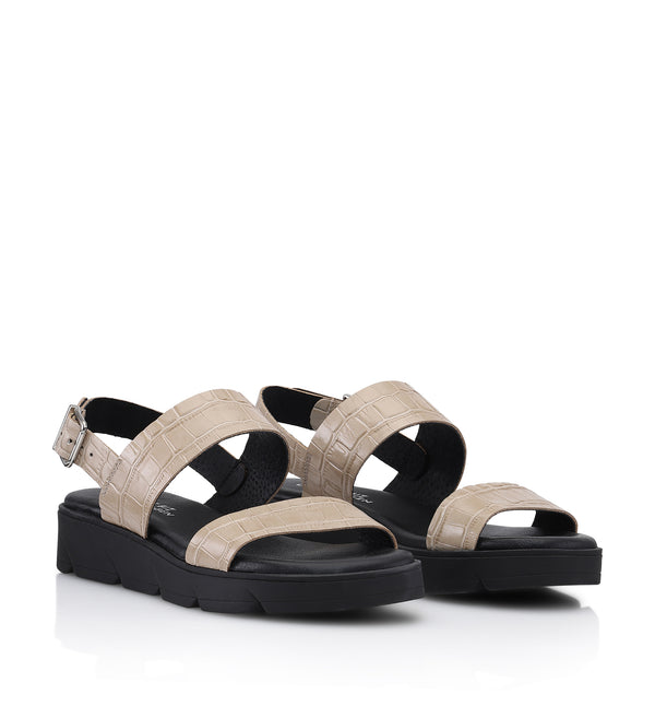 Shoe Biz Shell Sandal - Soft Camel