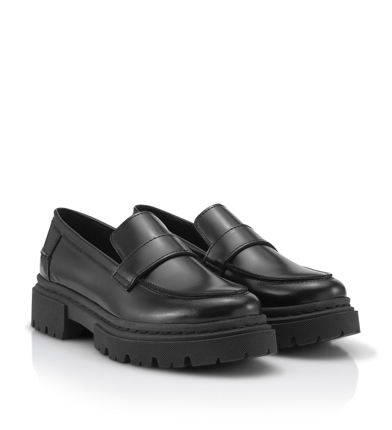 Shoe Biz Suri Loafer Black w/ black stitching