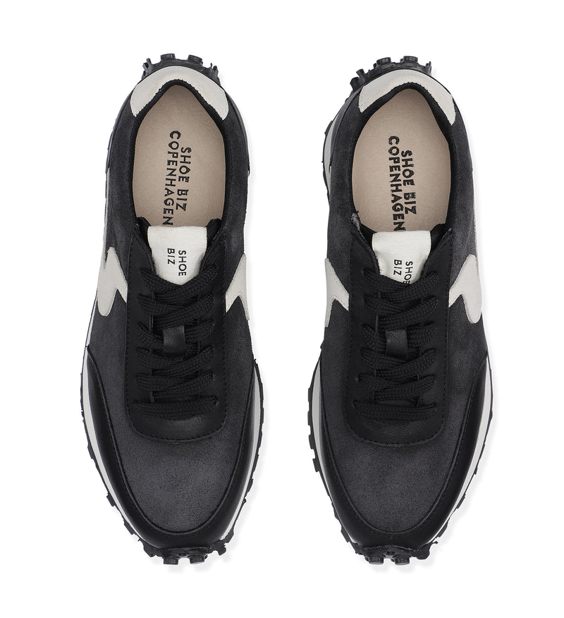 Shoe Biz Ulanya Sneaker Charcoal / Black / White