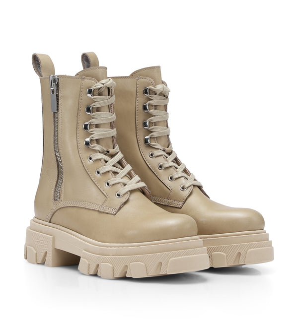 Shoe Biz Uxi Short Boot Camel