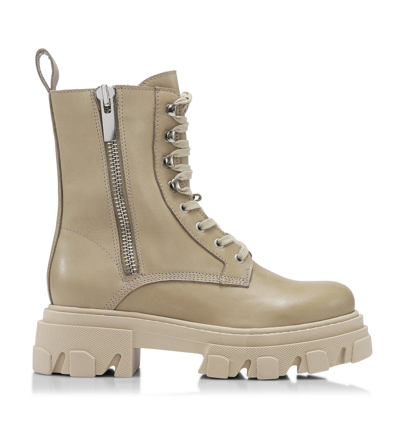 Shoe Biz Uxi Short Boot Camel